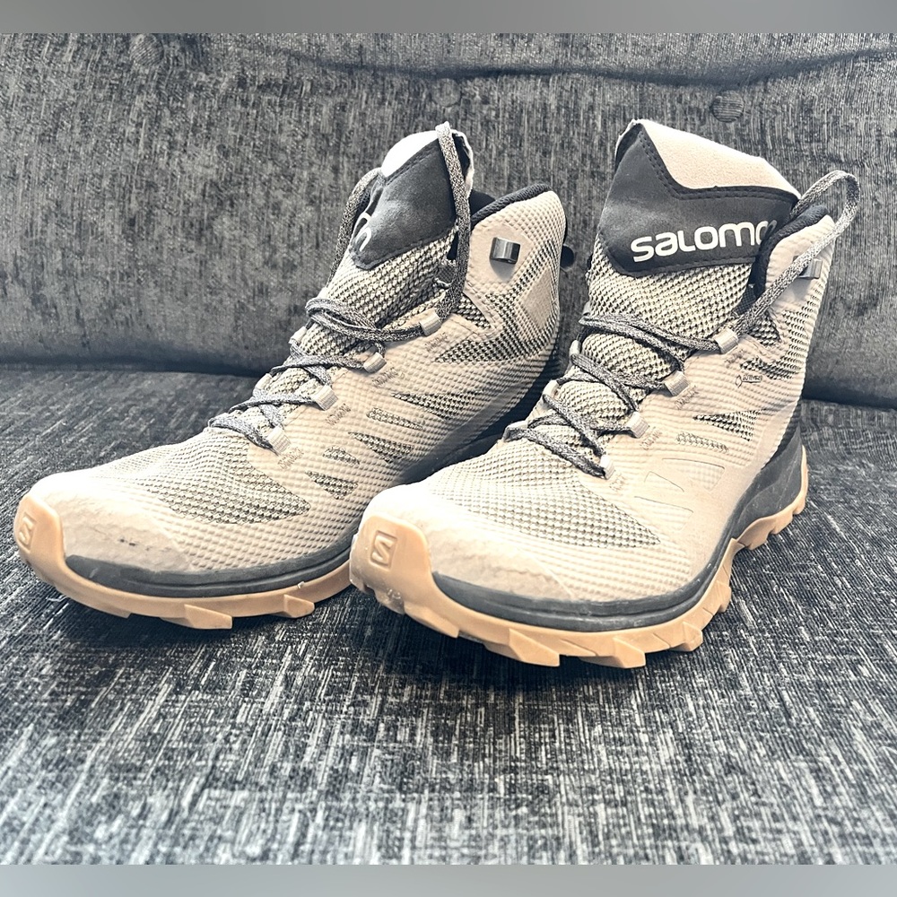 Salomón OUTline Mid GTX in gray/black